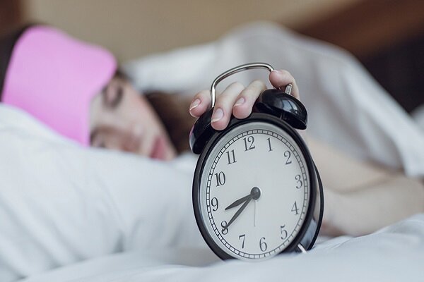 بحران خواب در کدام مرحله از زندگی زنان رخ می‌دهد؟