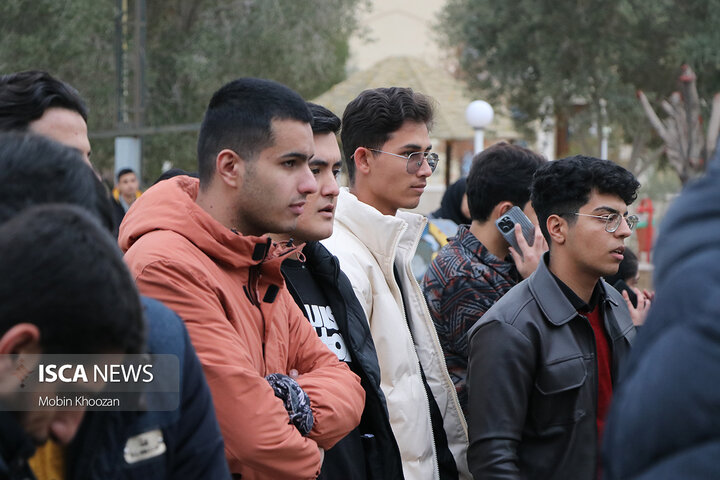 تریبون آزاد دانشجویی دانشگاه آزاد اسلامی یزد