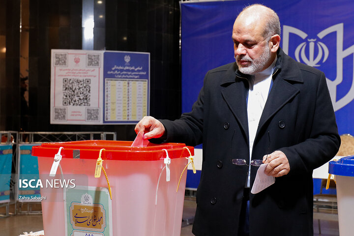 احمد وحیدی وزیر کشور در انتخابات مجلس شورای اسلامی و خبرگان رهبری