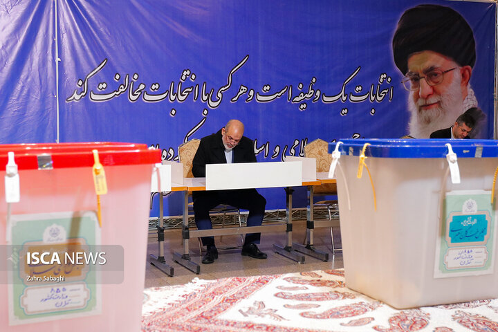 احمد وحیدی وزیر کشور در انتخابات مجلس شورای اسلامی و خبرگان رهبری