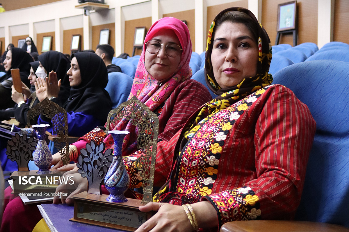 تقدیر از ۱۱۶ اثر برتر دانشجویی/ رشد ۲۳۴ درصدی تولیدات کانونها در یک سال