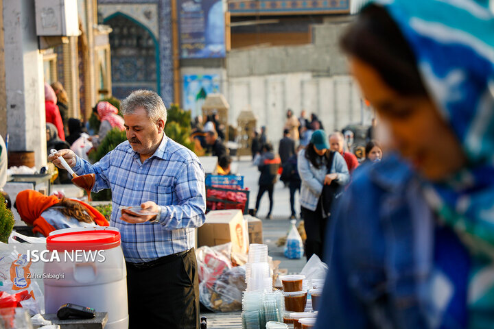 شلوغی بازار تجریش در آستانه نوروز
