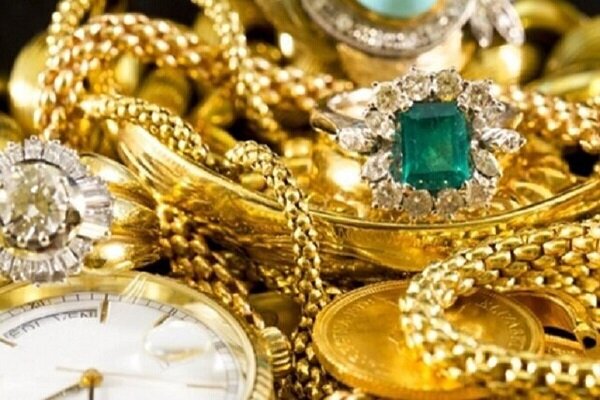 انهدام باند فروش طلاهای تقلبی در تهران/ کلاهبرداری ۲ میلیاردی یک زن و ۳ مرد
