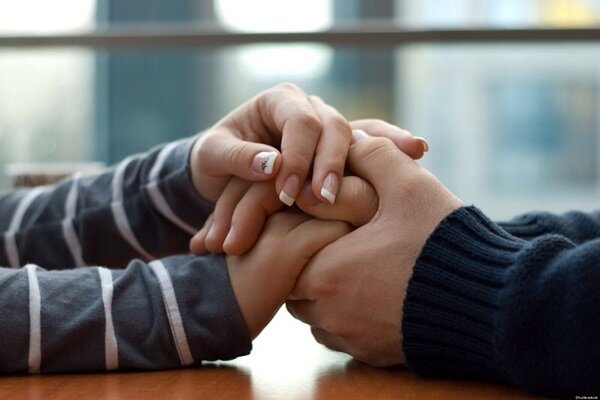 طرز درست همدردی با دیگران چگونه است؟