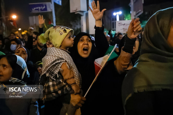 تجمع مردمی مقابل سفارت انگلیس در حمایت از  مردم غزه