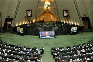 تصویب کلیات طرح اصلاح قانون مجازات قاچاق اسلحه و مهمات / مطالبات فرهنگیان پرداخت شود