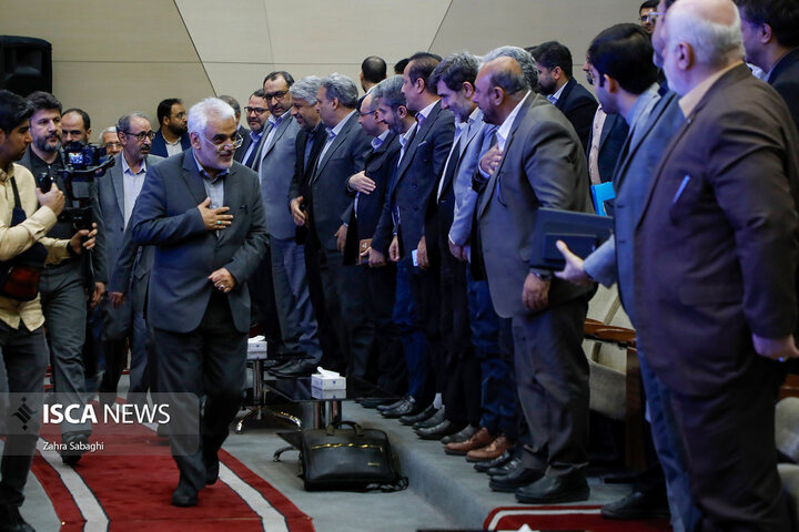 دیدار نوروزی دکتر طهرانچی با کارکنان و مدیران دانشگاه آزاد اسلامی