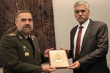 تاکید وزیر دفاع ایران بر همکاری با هند در مقابله با داعش