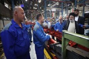 رئیسی از کارخانه ایران خودرو دیزل بازدید کرد