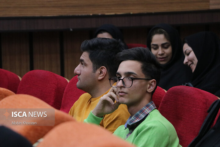 همایش شگرد معلمی، به مناسبت روز معلم در دانشگاه آزاد اسلامی یزد برگزار شد