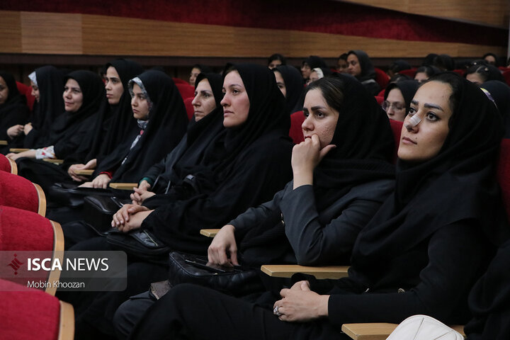 همایش شگرد معلمی، به مناسبت روز معلم در دانشگاه آزاد اسلامی یزد برگزار شد