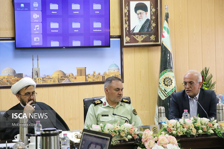 حمایت جمعی از دانشجویان و اساتید از طرح نور در استان یزد