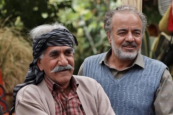 رفاقت قدیمی با سیروس میمنت باعث بازیام در «نون خ» شد/ در کرمانشاه ۱۰۰۰ نفر تست بازیگری دادند رفاقت قدیمی با سیروس میمنت باعث بازیام در «نون خ» شد/ در کرمانشاه ۱۰۰۰ نفر تست بازیگری دادند