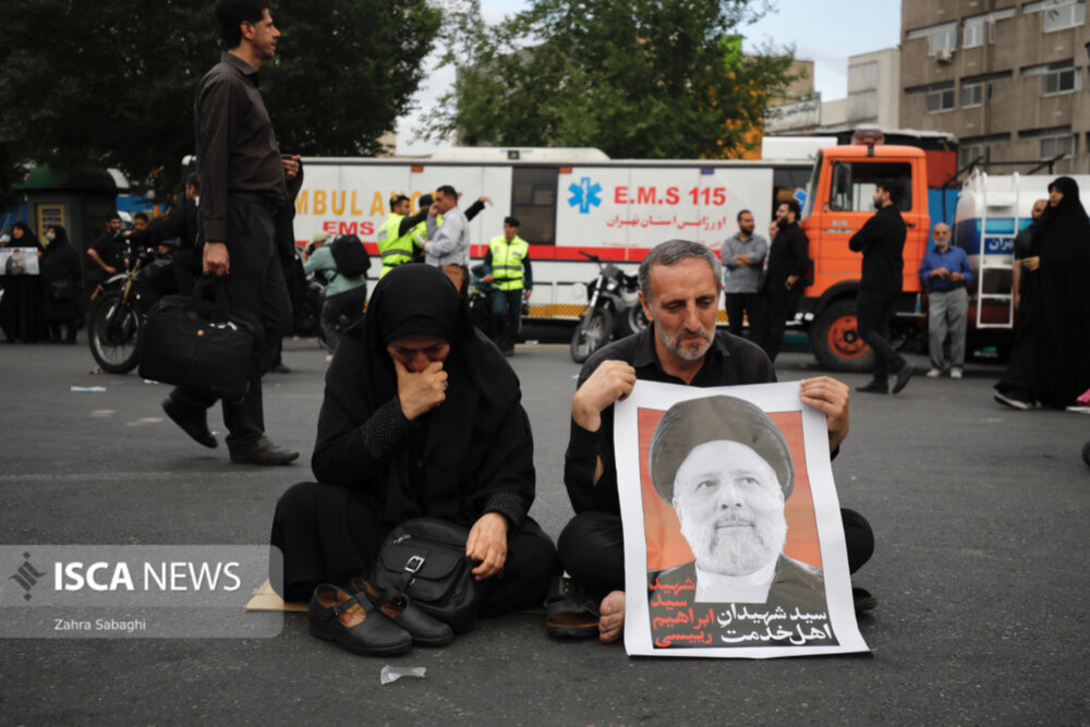 تجمع مردم تهران در سوگ رئیس جمهور