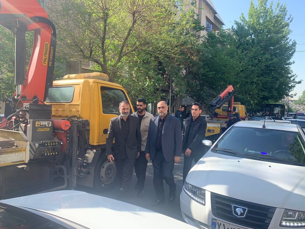 حضور شخصیتهای مختلف در مراسم تشییع شهدای خدمت + عکس