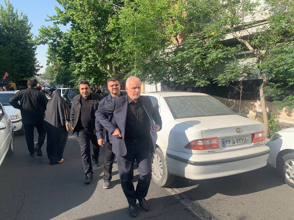 حضور شخصیتهای مختلف در مراسم تشییع شهدای خدمت + عکس