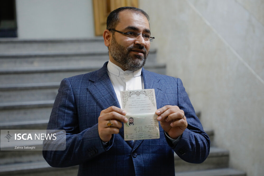 متن و حاشیه چهارمین روز ثبتنام کاندیداهای ریاست جمهوری/ ثبتنام وزیران فعلی و سابق تا نمایندگان ادوار