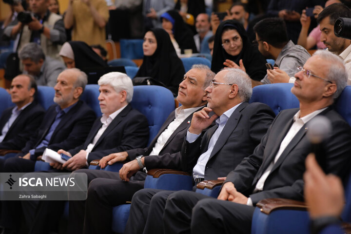 متن و حاشیه چهارمین روز ثبتنام کاندیداهای ریاست جمهوری/ ثبتنام وزیران فعلی و سابق تا نمایندگان ادوار