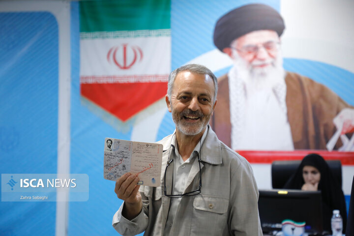 متن و حاشیه چهارمین روز ثبتنام کاندیداهای ریاست جمهوری/ ثبتنام وزیران فعلی و سابق تا نمایندگان ادوار