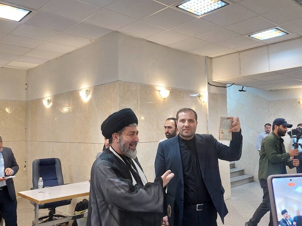 متن و حاشیه چهارمین روز ثبتنام کاندیداهای ریاست جمهوری/ ثبتنام وزیران فعلی و سابق تا نمایندگان ادوار