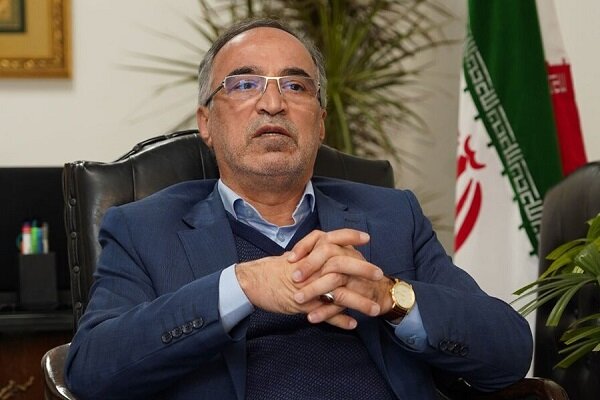 زنجانی چه مرجعی است که قیمت ارز را پیشبینی میکند؟/ ضربه به اعتماد عمومی با اختلاف بر سر بدهیهای میلیارد جنجالی