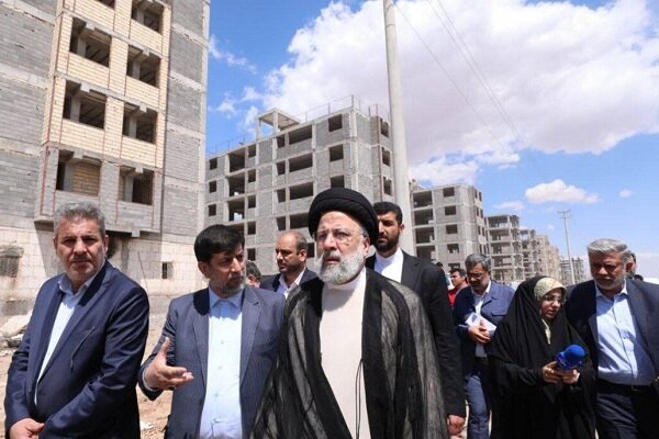 برای رفع مشکلات حوزه مسکن، دولت شهید رئیسی برنامه ساخت مسکن را در دستور کار خود قرار داد