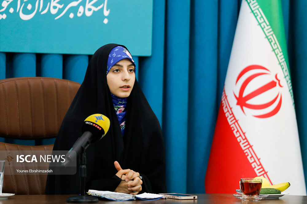 تشکلها پادوی احزاب نیستند/ صدای انقلابی از دانشگاهها شنیده نمیشود