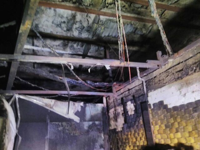 آتشسوزی در انبار خرما در خیابان مولوی تهران + عکس