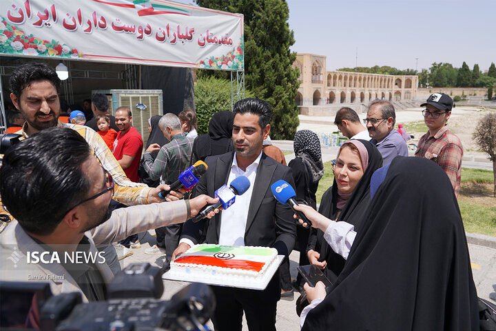 قاب‌هایی ماندگار از مشارکت 49 درصدی مردم اصفهان در انتخابات