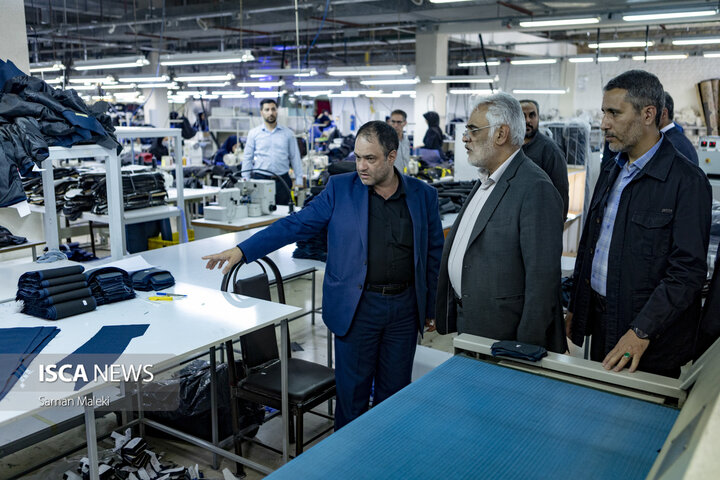 بازدید دکتر طهرانچی از کارخانه پاتیس پوشاک