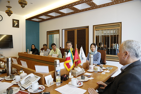 امضای تفاهمنامه میان دانشگاه اصفهان و مرکز بینالمللی BICMR