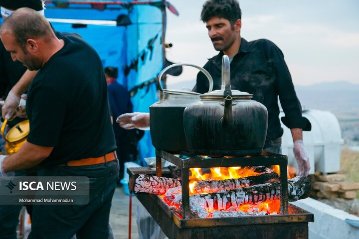 همایش پیاده‌روی اربعین حسینی در تپه نورالشهدای شهرکرد