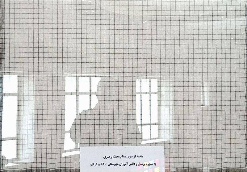 هدیه ویژه رهبر انقلاب ‌برای دانش‌آموزان یک دبیرستان گرگان