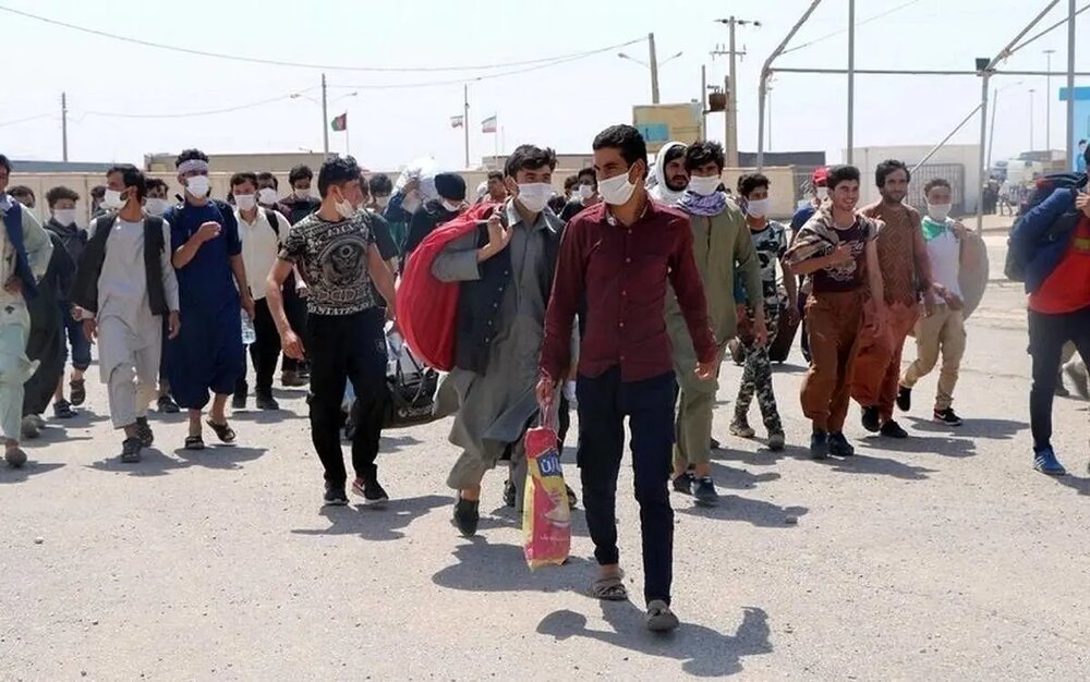 هویت ملی در گرو اخراج اتباع غیرقانونی/ باید با بیقانونیهای اتباع مجاز و غیرمجاز به شدت برخورد کرد