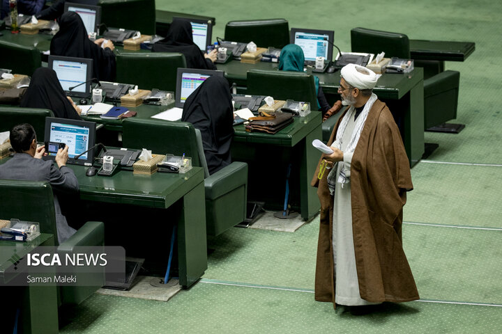 جلسه علنی مجلس شورای اسلامی- یکشنبه ۸ مهر ۱۴۰۳