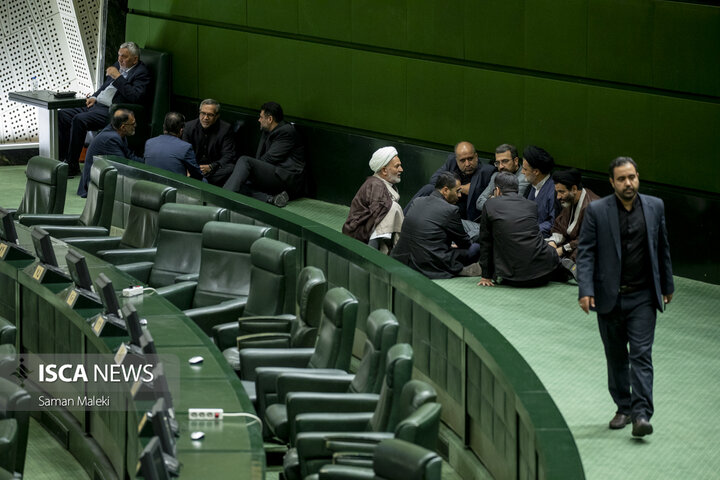 جلسه علنی مجلس شورای اسلامی- یکشنبه ۸ مهر ۱۴۰۳