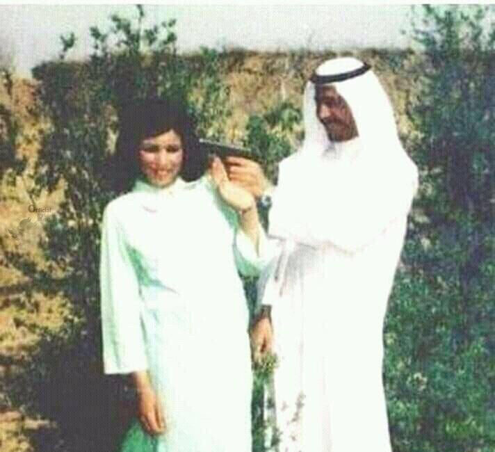 عاشقانهترین عکس صدام حسین با همسرش!