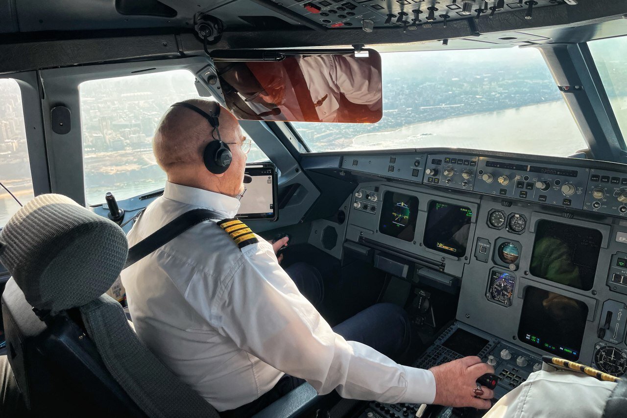 فضاسازی علیه قالیباف برای از بین بردن دستاورهای سفرش به لبنان بود/ مراکز قدرت نمیخواهند نظم بینالمللی بهم بخورد