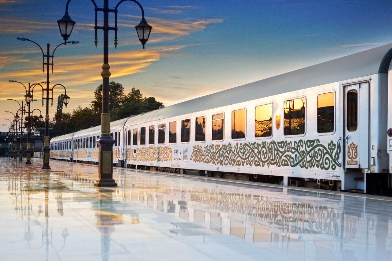 ایستگاههای مهم قطار در مسیر مشهد به اهواز