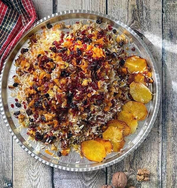 آموزش آشپزی / طرز تهیه گردو پلو با مرغ