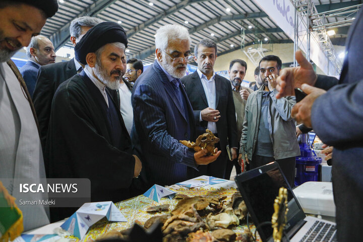 ششمین رویداد ملی عصر امید دانشگاه آزاد اسلامی