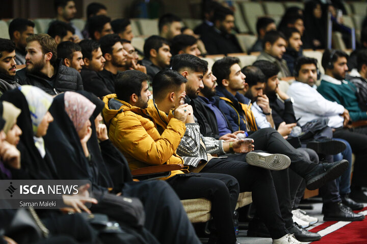 نشست مسئولین بسیچ دانشجویی با رئیس دانشگاه آزاد اسلامی