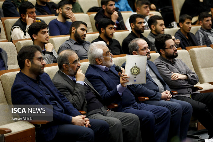 نشست مسئولین بسیچ دانشجویی با رئیس دانشگاه آزاد اسلامی