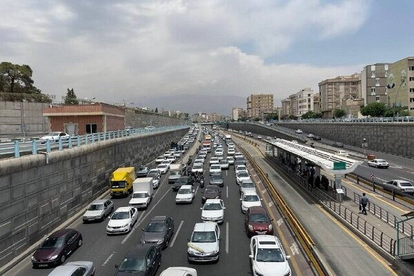 واکنش عضو شورای شهر تهران به طرح شهرداری برای جداسازی بزرگراه‌ها