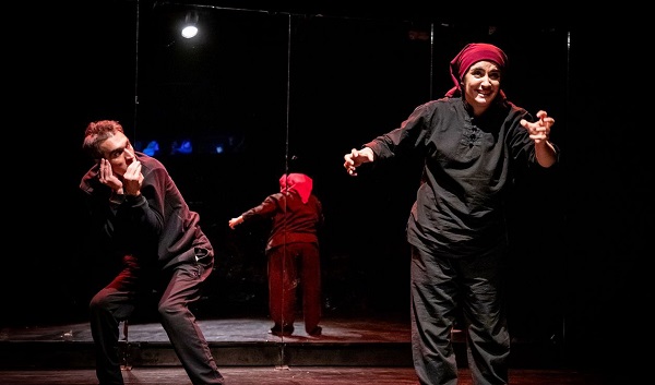 هزارچهرهگی در «کمی شبیه تئاتر»؛ مانیفستی از چند نظریهپرداز