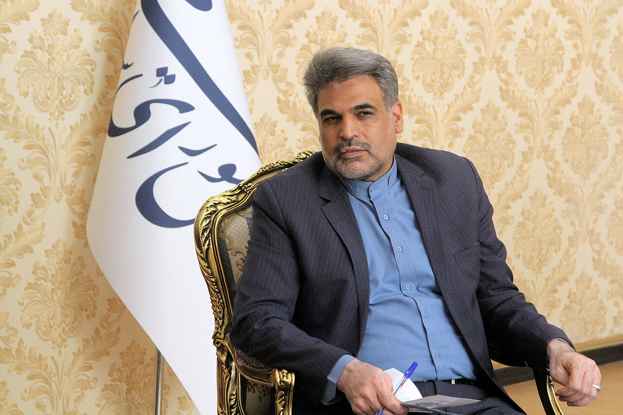 دستهای آلوده پشت قاچاق و ناترازی بنزین/ ممکن است برخی افراد در بدنه دولت با قاچاقچیان همکاری کنند