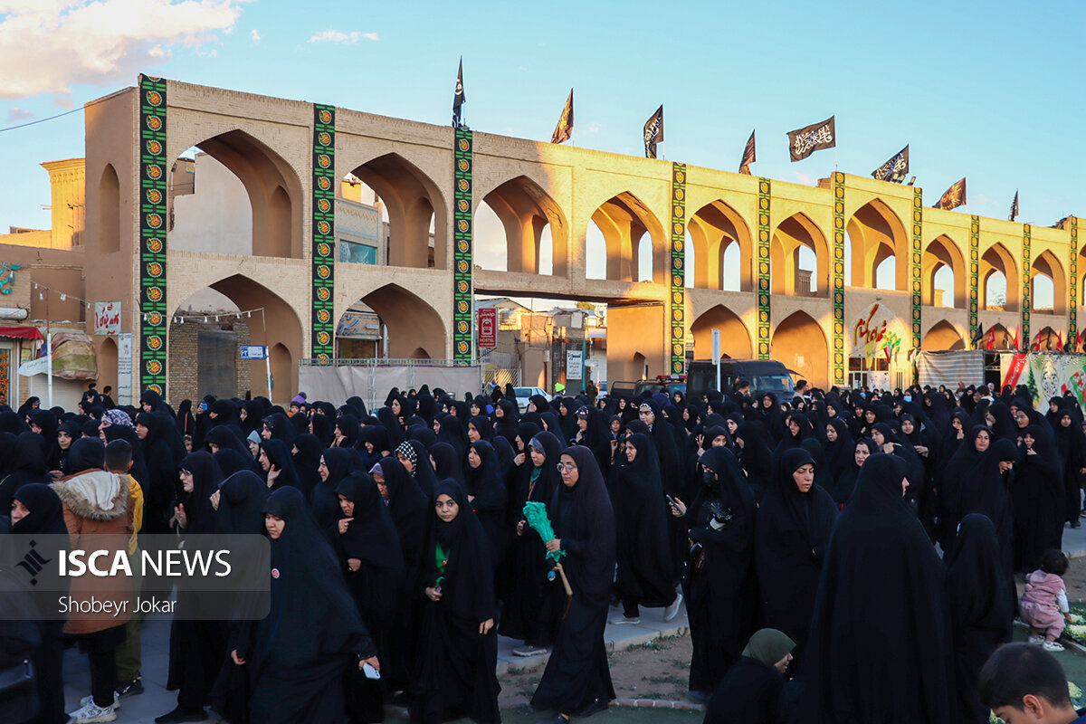 آیین استقبال از هشت شهید گمنام دفاع مقدس در یزد