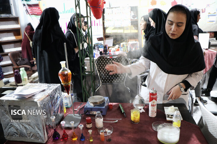نمایشگاه پژوهش