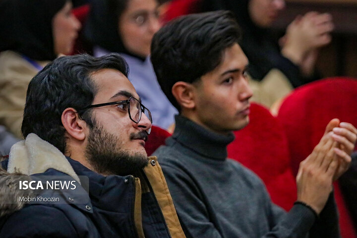 برگزیدگان نخستین جشنواره هنرهای تجسمی دانشگاه آزاد اسلامی در یزد