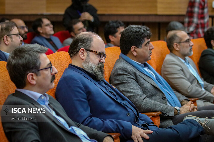 برگزیدگان نخستین جشنواره هنرهای تجسمی دانشگاه آزاد اسلامی در یزد